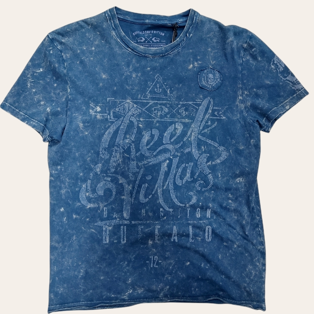 Mens T-shirt.
